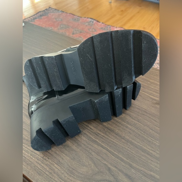 Open Edit Lug Boot - Women’s Size 9 - Picture 5 of 5